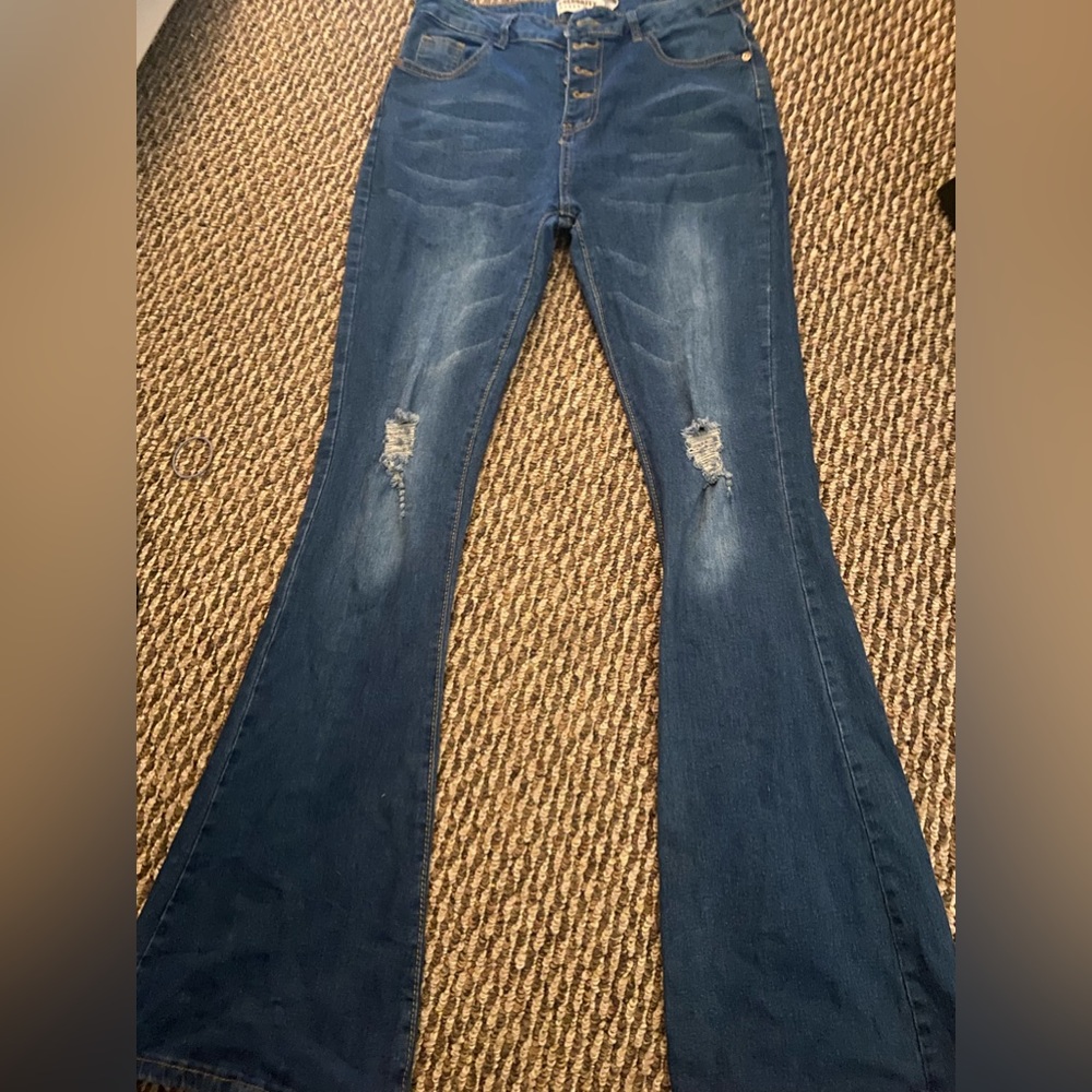 Celebrity ace jeans .